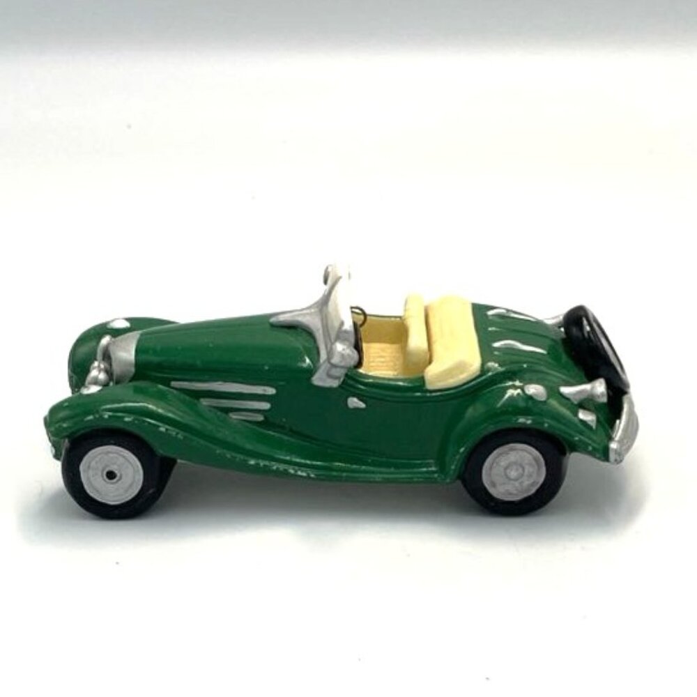 O’Well Convertible Green Car‎ USA Christmas Village Vintage Ornament